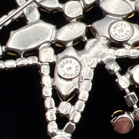 🔶NICKY BUTLER FASHION COLLECTION Multi Crystal Shooting Star Brooch Pin NEW NB - Picture 8 of 11